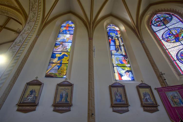 Kirchenfenster Pfarrkirche Weyer